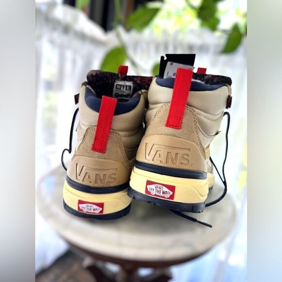 Vans Ultrarange EXO HI 2 Waterproof Gore-Tex MTE All weather Insulated Boot Size - Picture 9 of 15